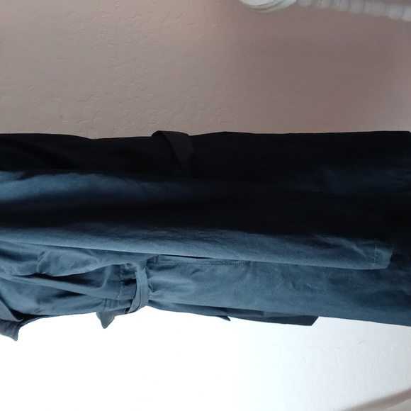 Liz Lange Maternity for Target Trench Coat - Picture 4 of 8